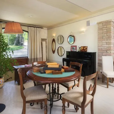 Sant'isidoro 8, Emma Villas 别墅 *